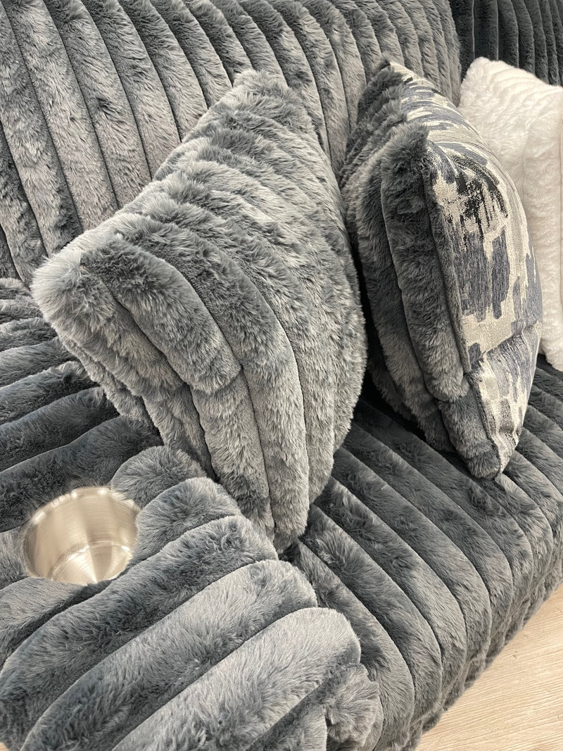 9600 Charcoal Sectional