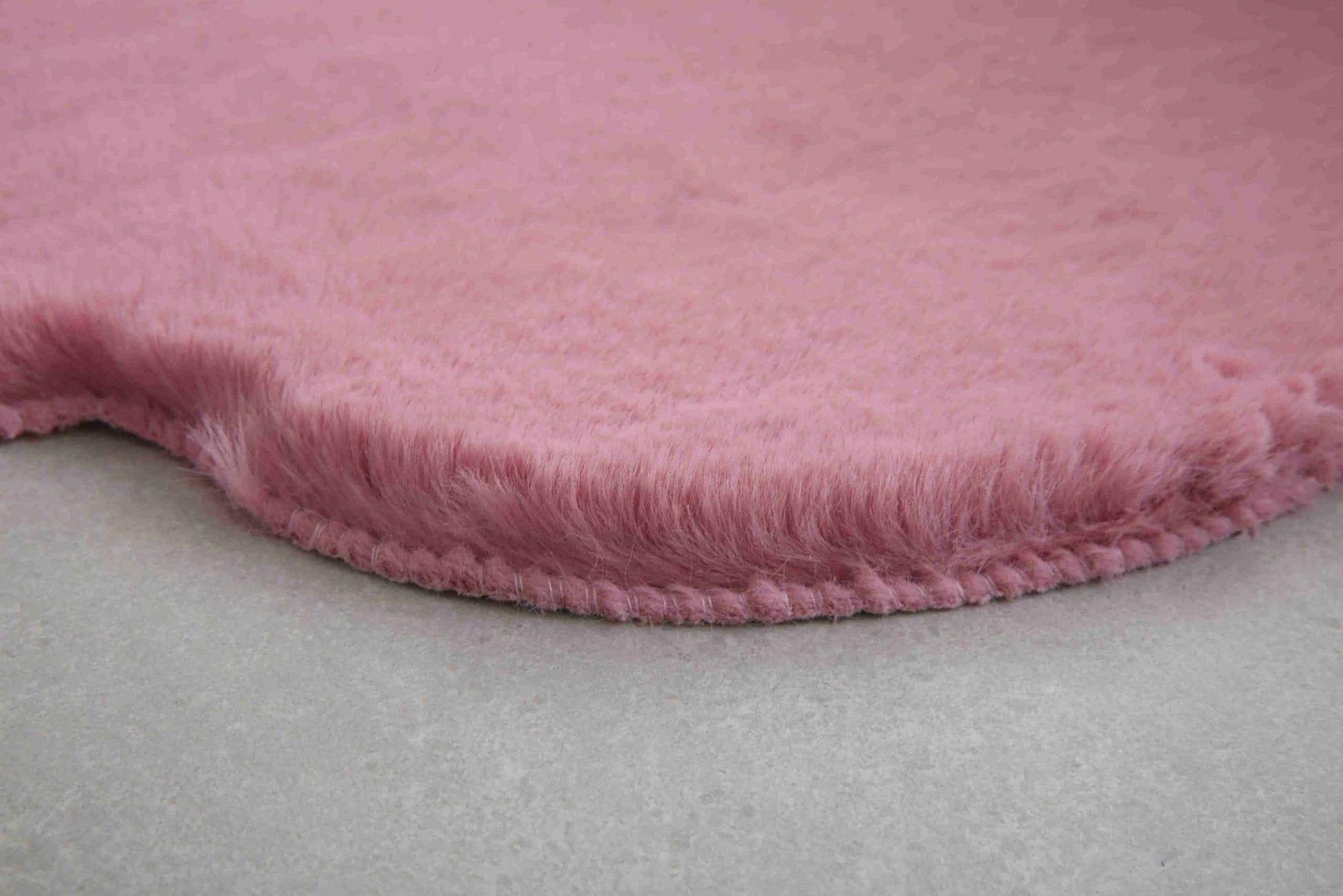 Faux Fur Bear Rug - Pink