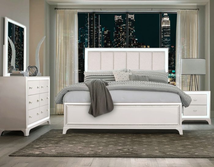 Cassie Illuminating 3pc Bedroom Set